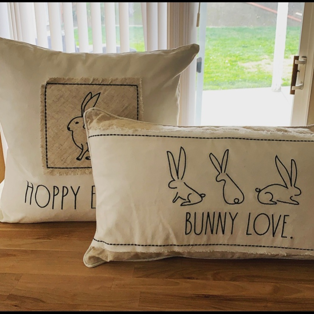 Rae Dunn Easter Pillow Set